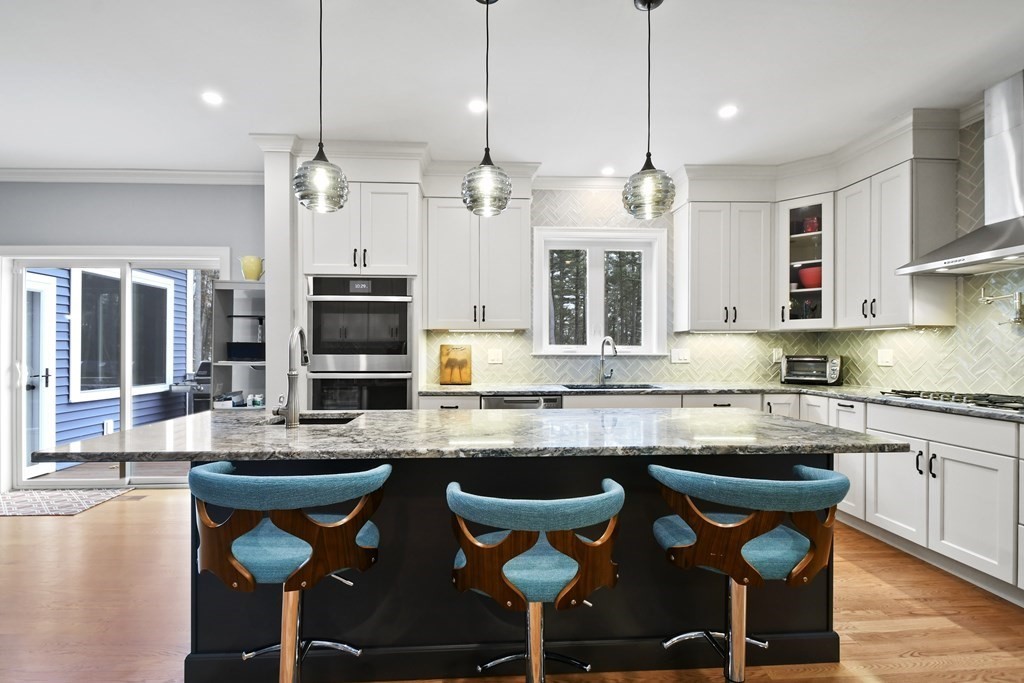 106 Taylor Farm Road Boxborough, MA 01719 - Photo 4 of 42