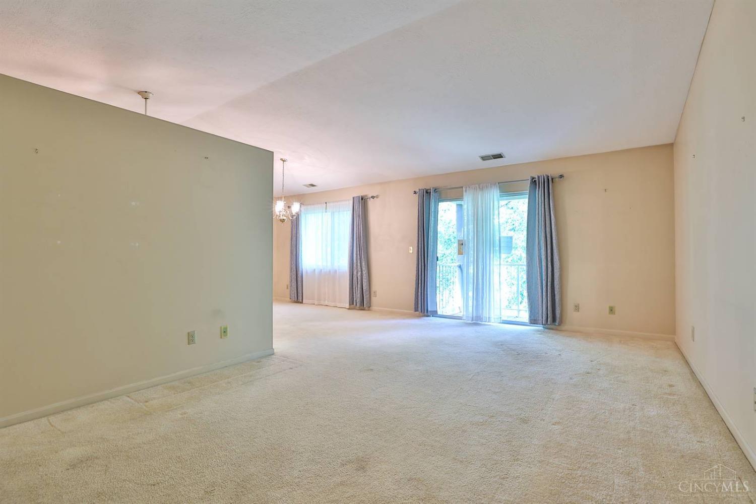 5648 Bridgetown Road, Unit 19 Cincinnati, OH 45248 - Photo 6 of 30