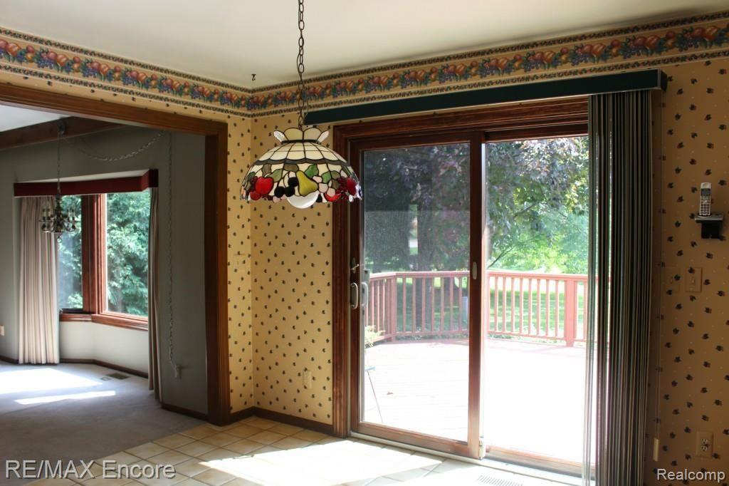 2331 Cumberland Road Rochester, MI 48307 - Photo 25 of 52 Kitchen 2.jpg