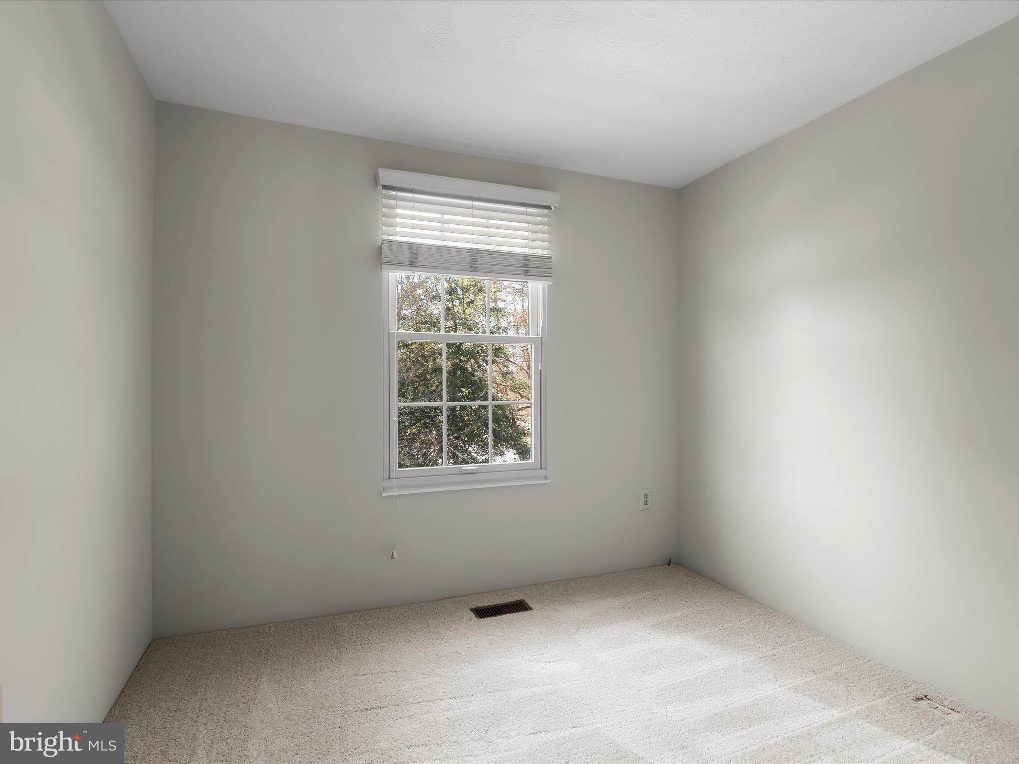 7971 Quail Court Glen Burnie, MD 21061 - Photo 31 of 52 an empty room with a window