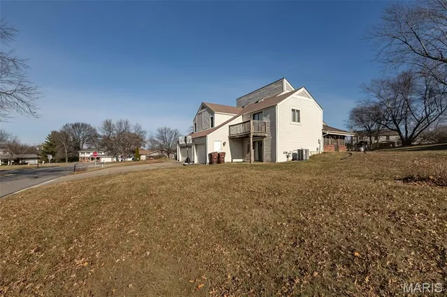 $330,000 | 115 Timberidge Drive, St. Peters, MO 63376