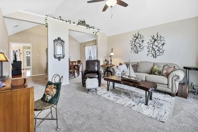 $2,600 | 6813 Hadley Drive, North Richland Hills, TX 76182