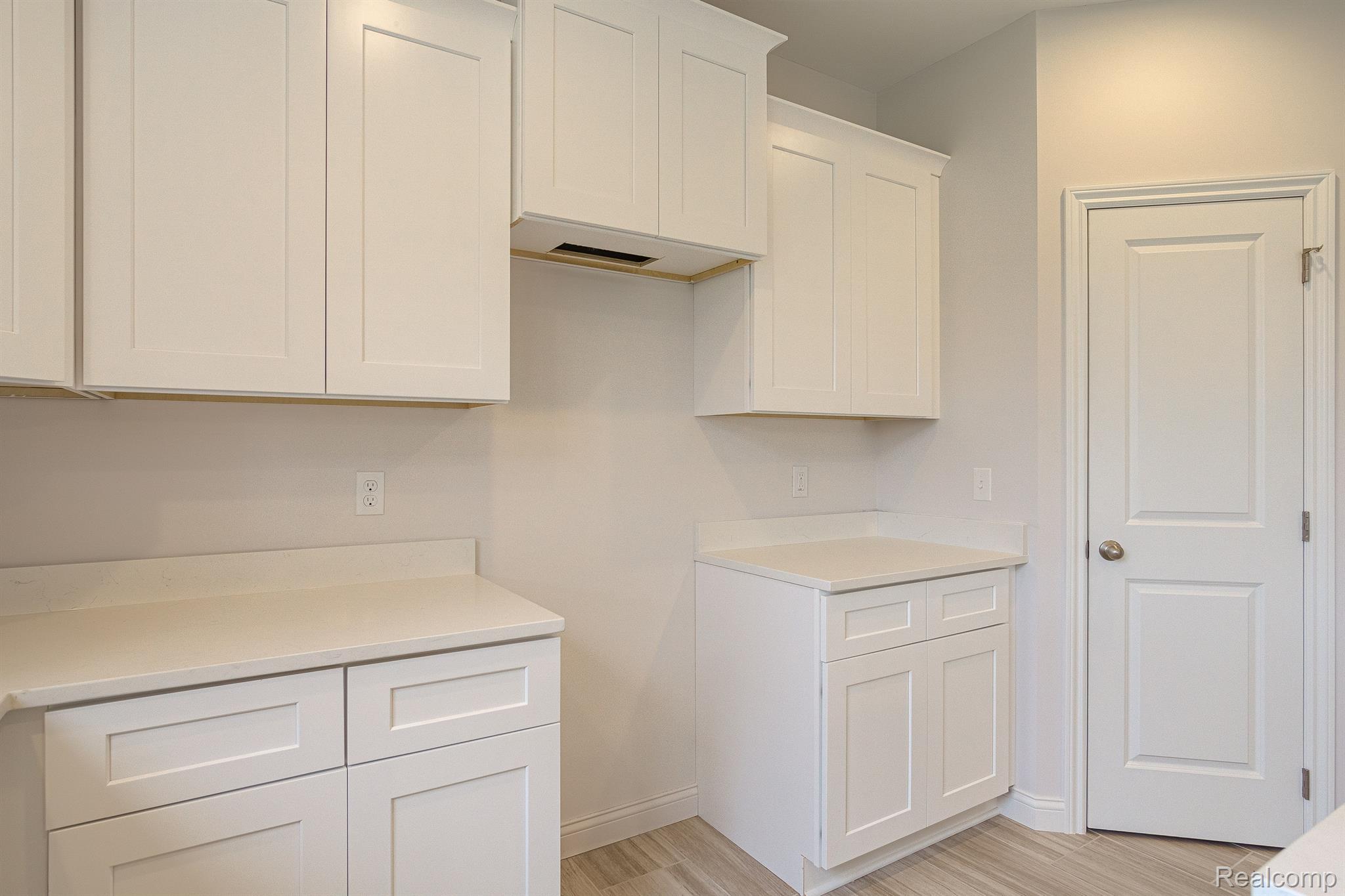 21941 Rustic Drive Macomb, MI 48044 - Photo 19 of 52 Gallery Image 19