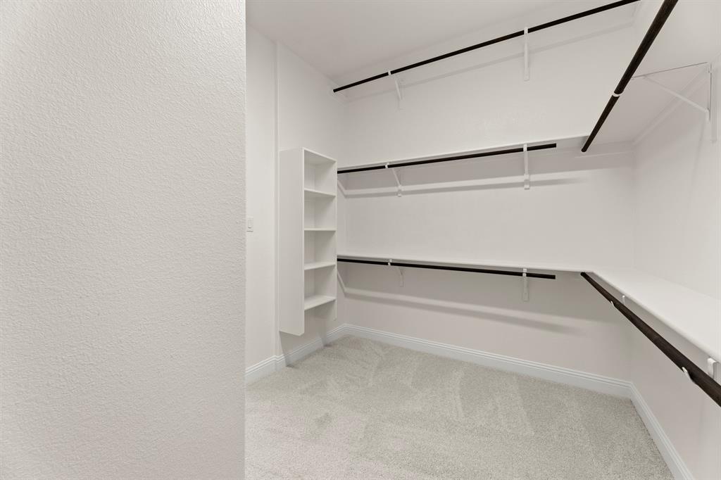 1424 Rio Grande Street Van Alstyne, TX 75495 - Photo 19 of 35 19. 1424 Rio Grande - Closet