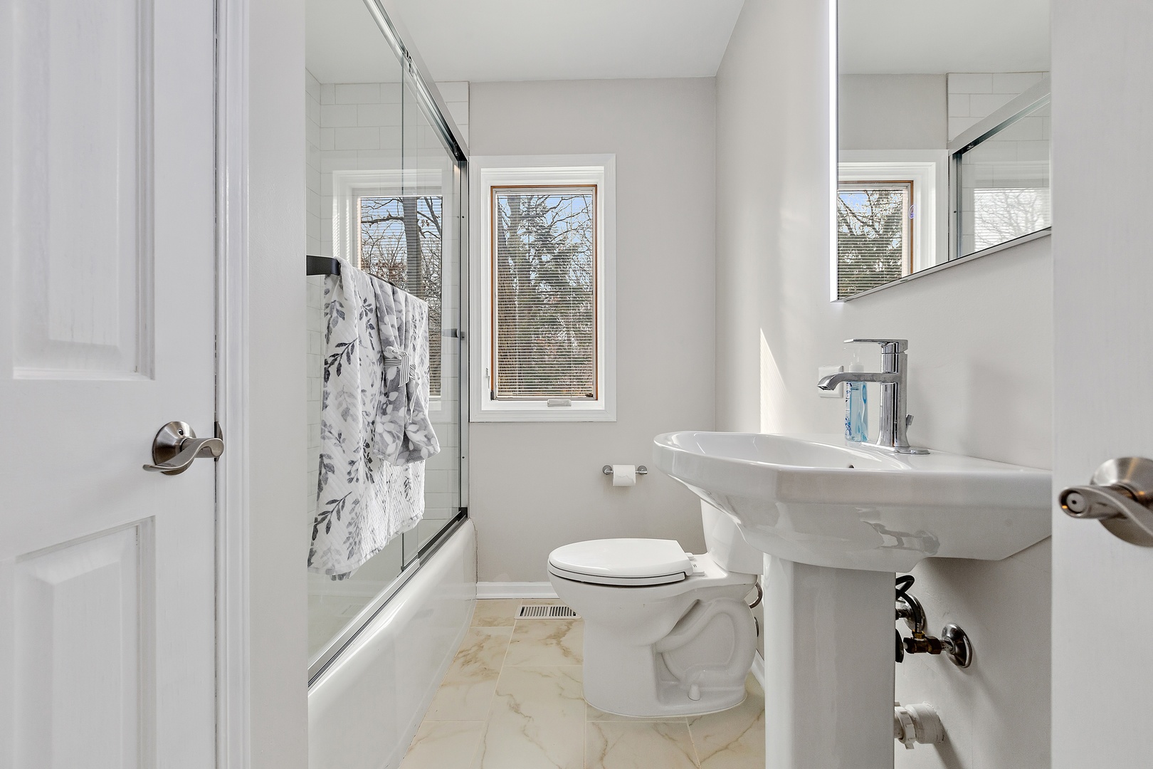 800 Blackhawk Lane Riverwoods, IL 60015 - Photo 10 of 31