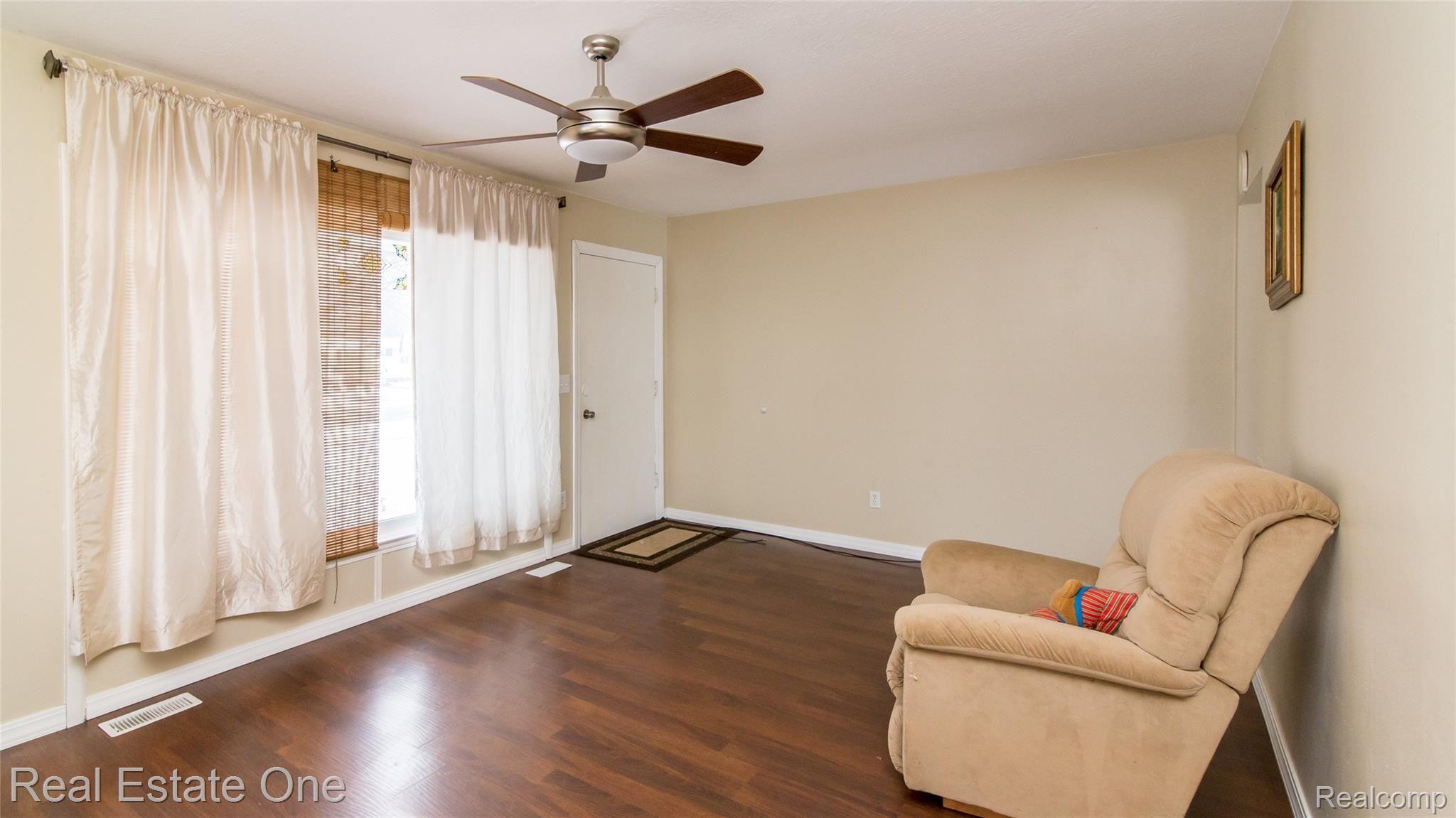 715 Ternes Road Tecumseh, MI 49286 - Photo 4 of 16 lak_6474.jpg