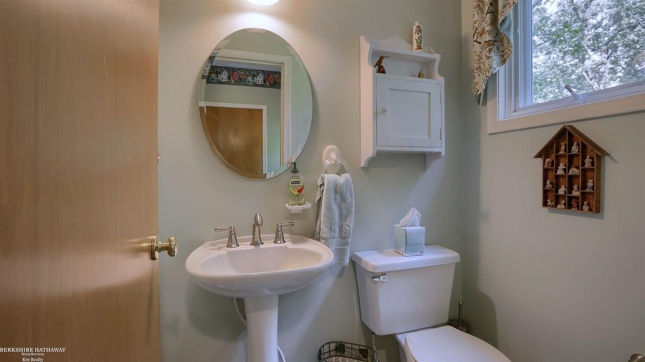 6010 Deguise Court Rochester Hills, MI 48306 - Photo 15 of 31