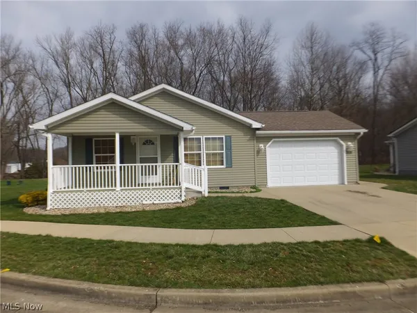 $145,000 | 330 Gemini Drive, Dover, OH 44622
