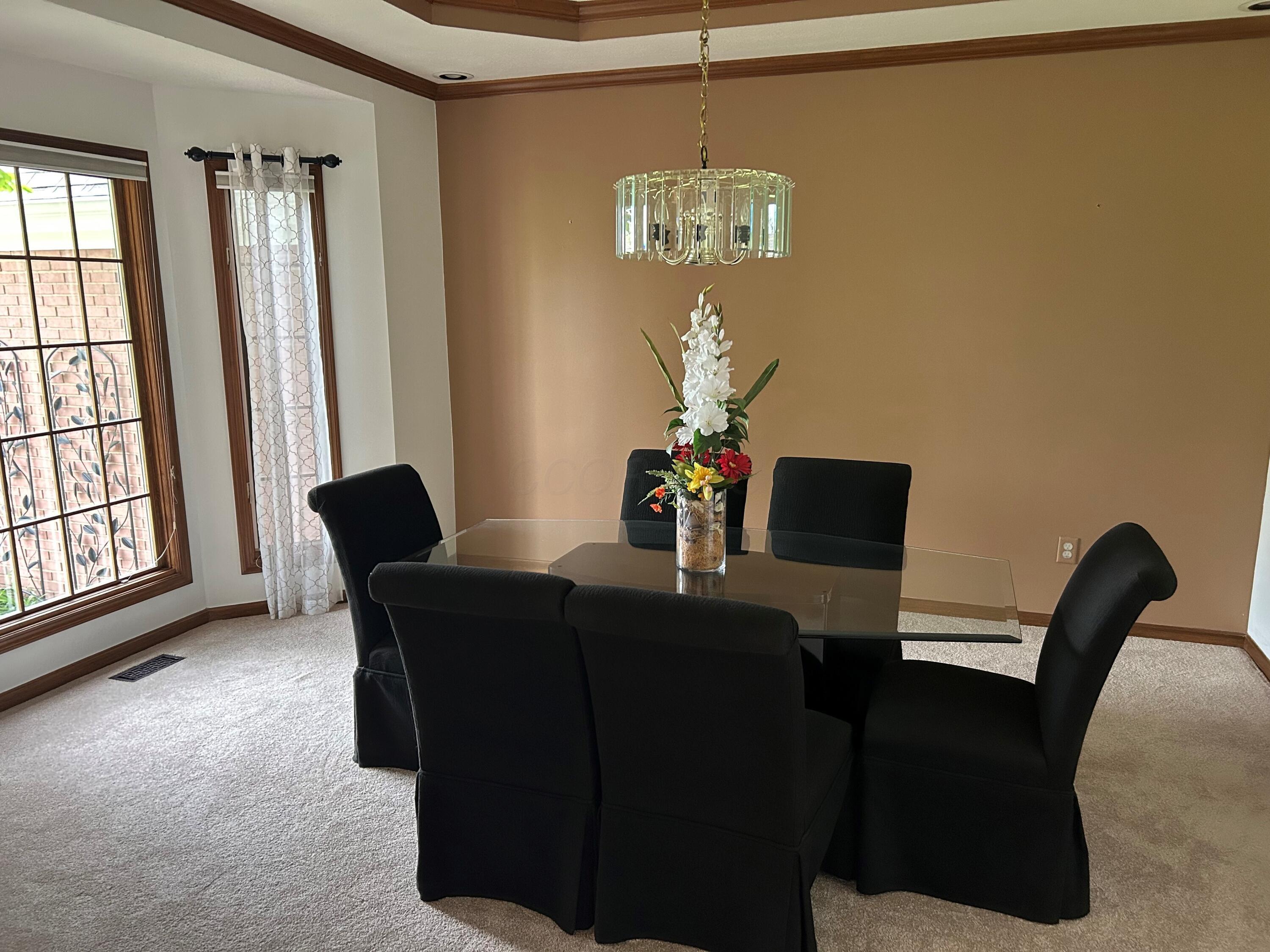 9909 Hoover Woods Road Galena, OH 43021 - Photo 8 of 50 Dining Room