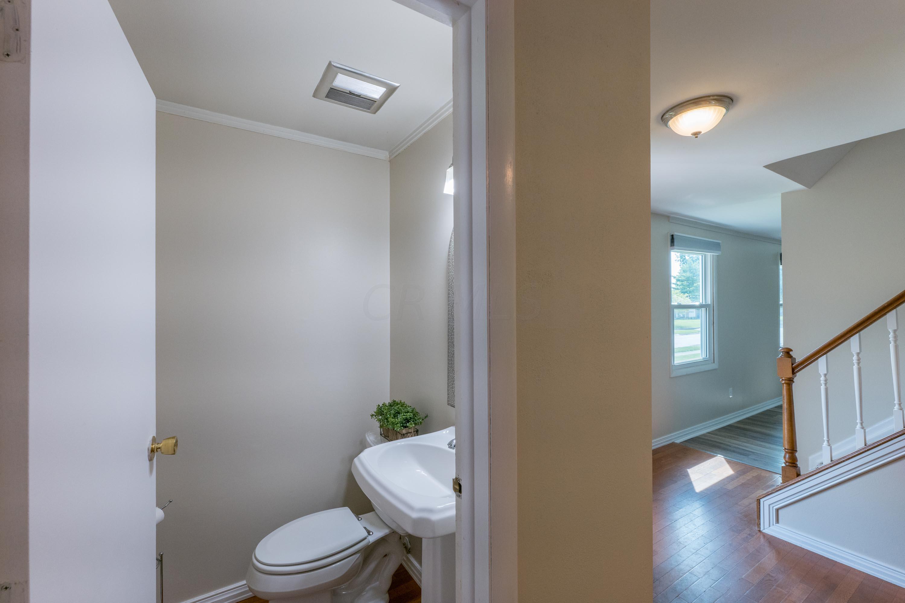 218 Allview Road Westerville, OH 43081 - Photo 44 of 67 Gallery Image 44
