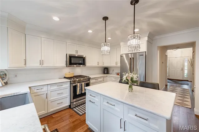 $400,000 | 5314 Kenrick Parke Drive, St. Louis, MO 63119