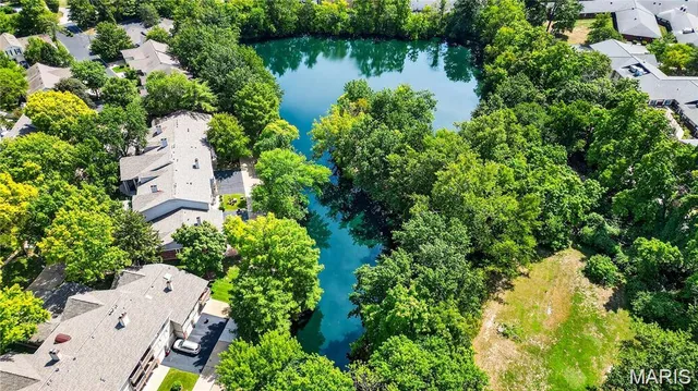 $400,000 | 5314 Kenrick Parke Drive, St. Louis, MO 63119