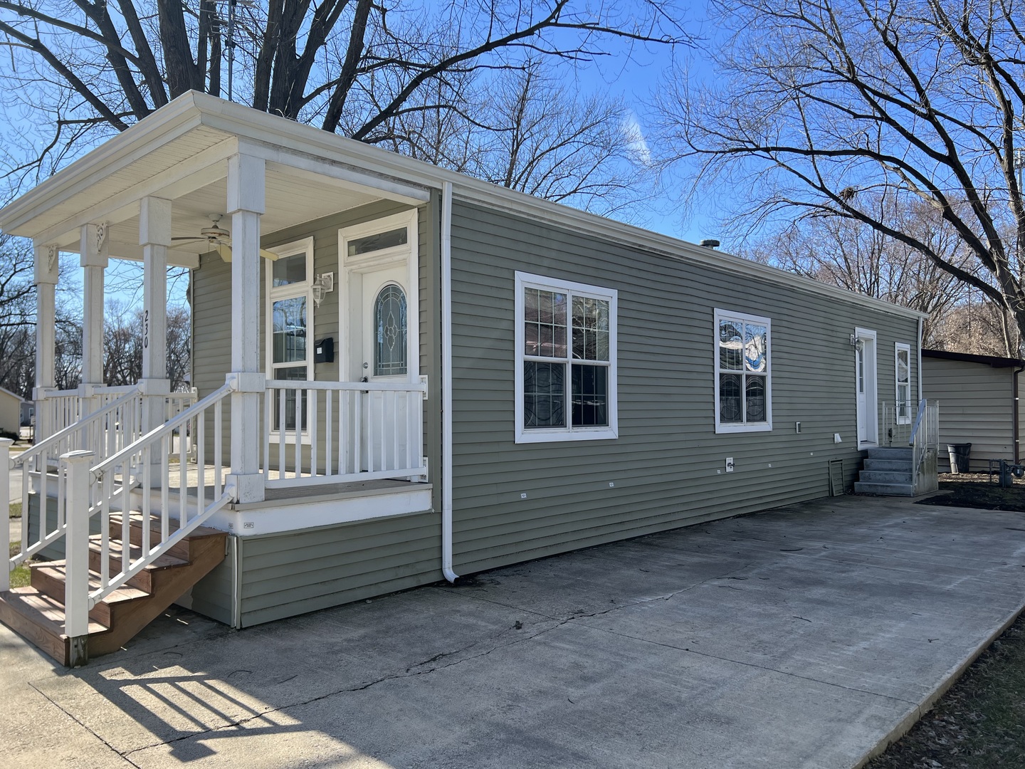 230 Northshore Road Elgin, IL 60123 - Photo 1 of 16 a view of a house with a yard