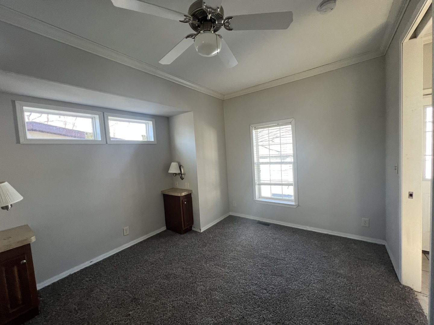 230 Northshore Road Elgin, IL 60123 - Photo 11 of 16 a view of empty room with window