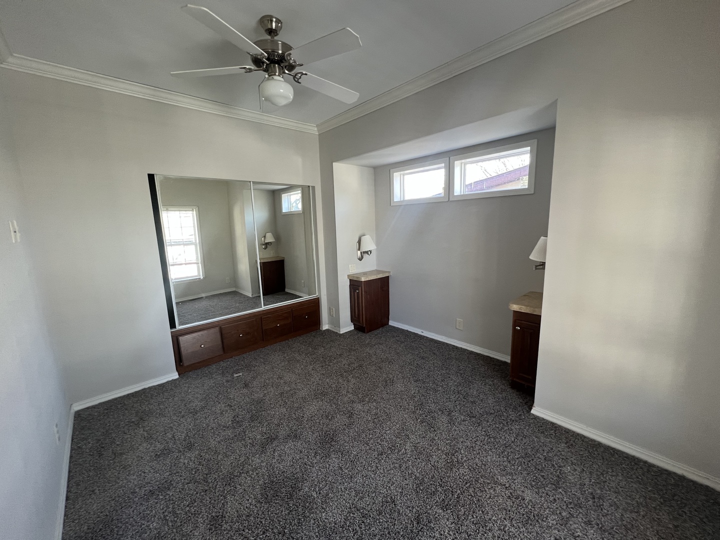 230 Northshore Road Elgin, IL 60123 - Photo 12 of 16 an empty room with fan and windows