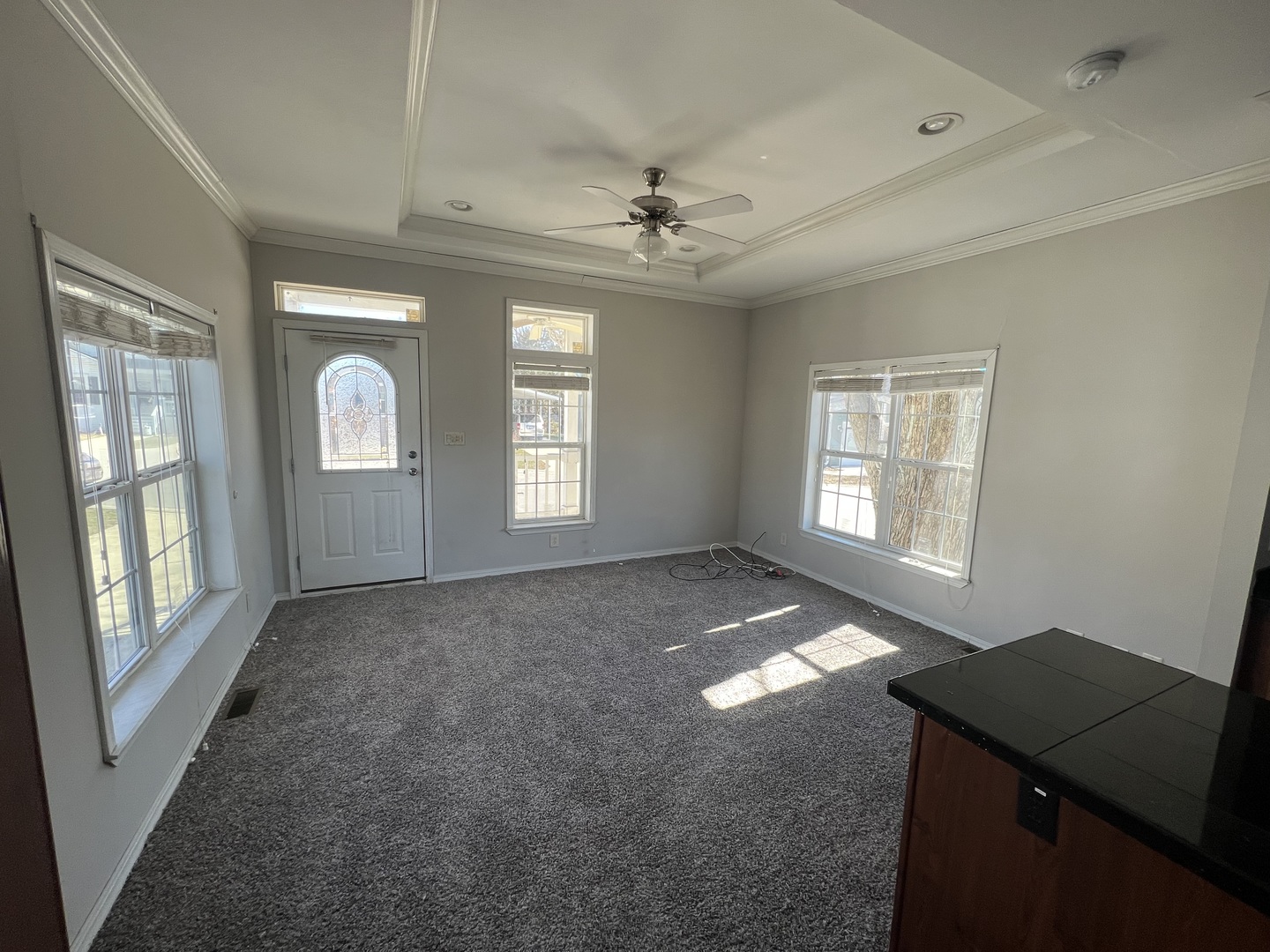 230 Northshore Road Elgin, IL 60123 - Photo 9 of 16 a view of livingroom with window