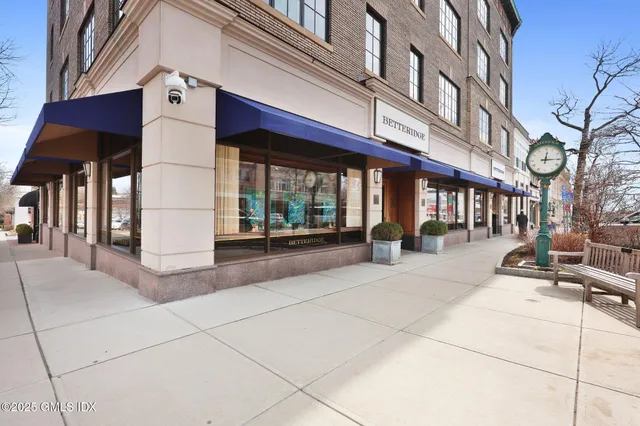 $4,000 | 2 East Elm Street, Unit 35, Greenwich, CT 06830