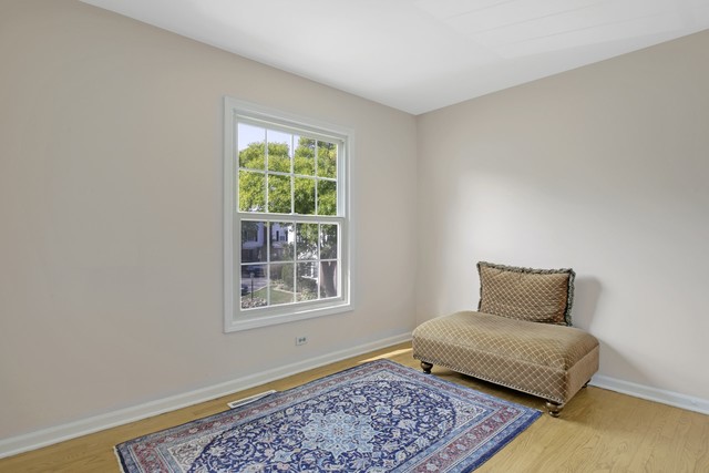 1715 Colonial Lane Northfield, IL 60093 - Photo 9 of 15