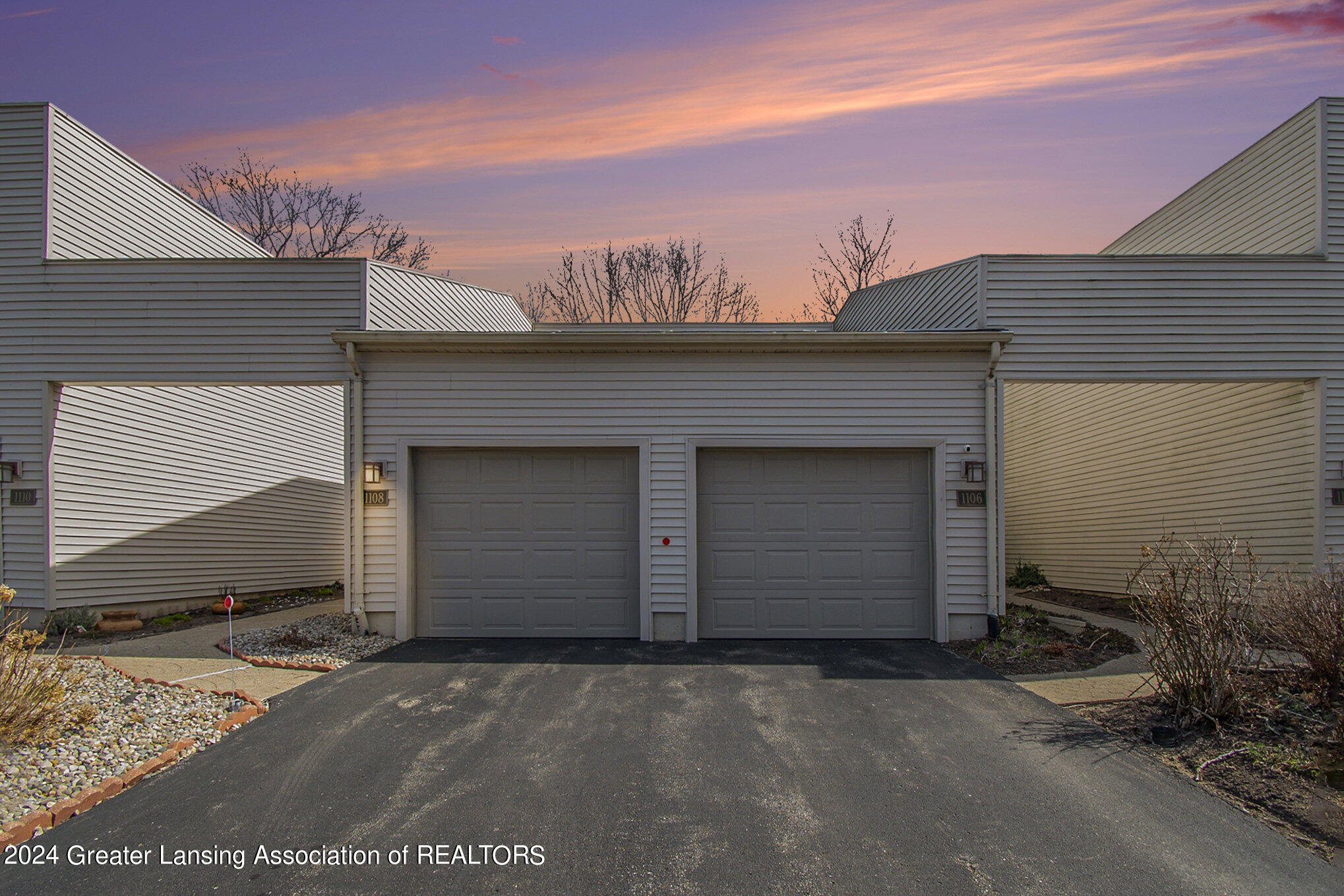 1108 South Ridge Road Lansing, MI 48917 - Photo 3 of 25 002__ndp7589-twilight.jpg1_