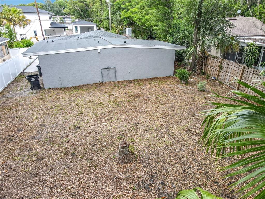 1414 Beaver Street Orlando, FL 32806 - Photo 34 of 43 a view of a backyard