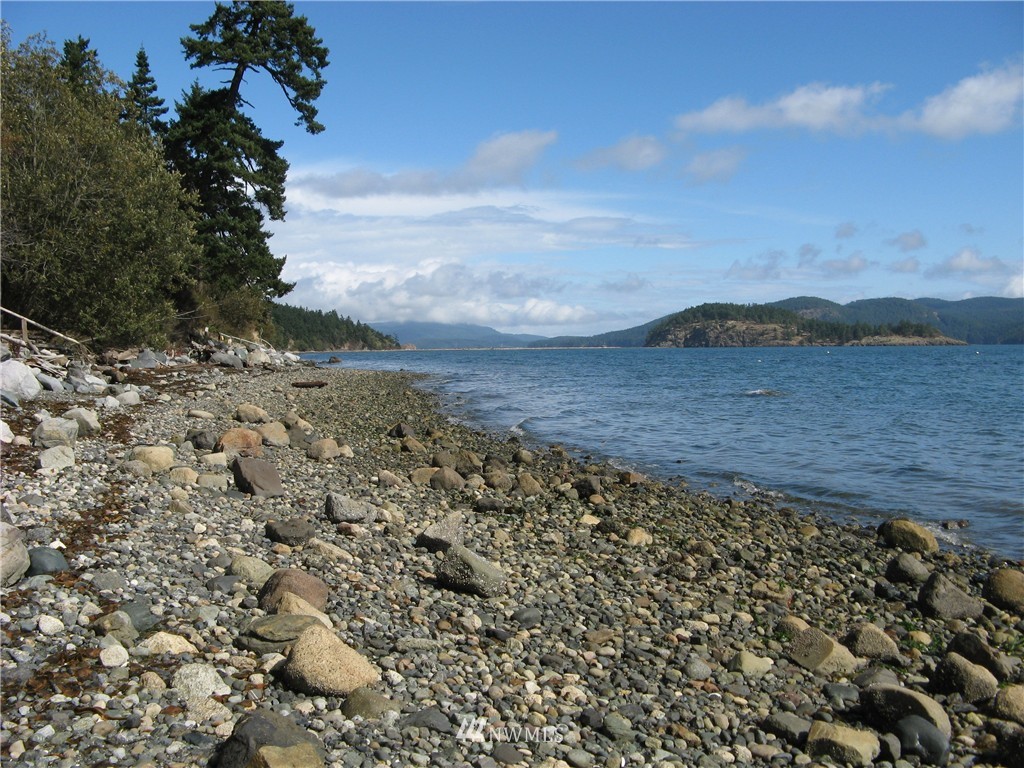 1303 Bakerview Road Lopez Island, WA 98261 - Photo 14 of 17
