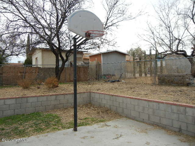 423 Gorrion Court Rio Rico, AZ 85648 - Photo 11 of 13