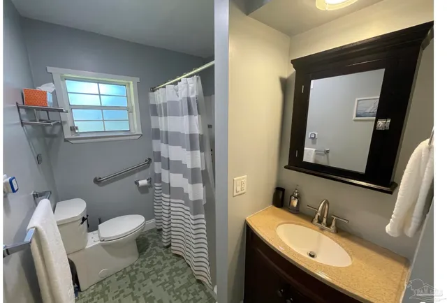 $1,200 | 4950 Martha Avenue, Pensacola, FL 32506