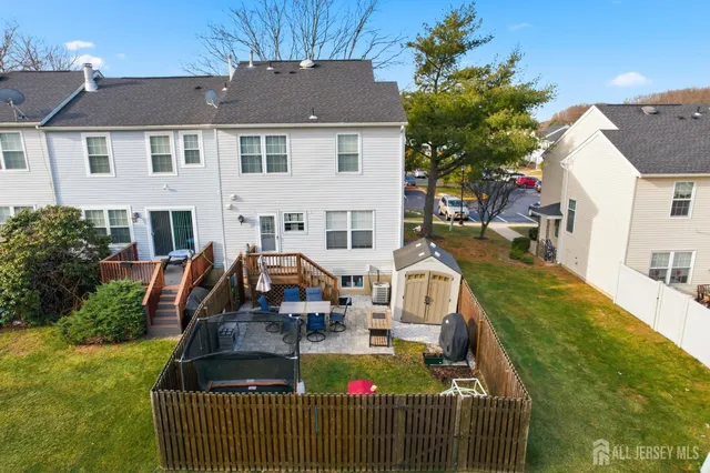 $475,000 | 6 Rodio Court, Sayreville, NJ 08872