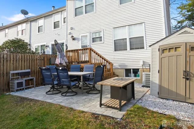 $475,000 | 6 Rodio Court, Sayreville, NJ 08872