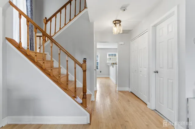 $475,000 | 6 Rodio Court, Sayreville, NJ 08872