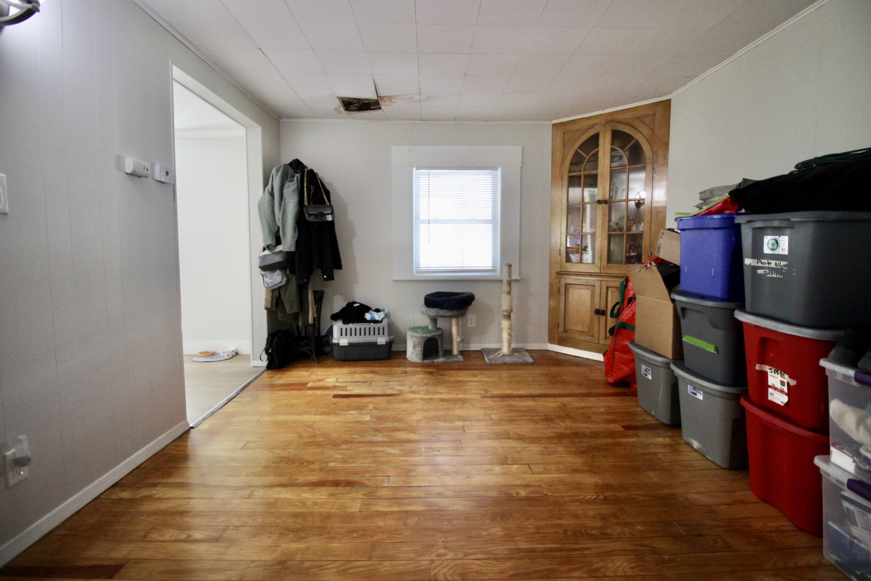 255 Sabattus Street Lewiston, ME 04240 - Photo 14 of 40 IMG_8292