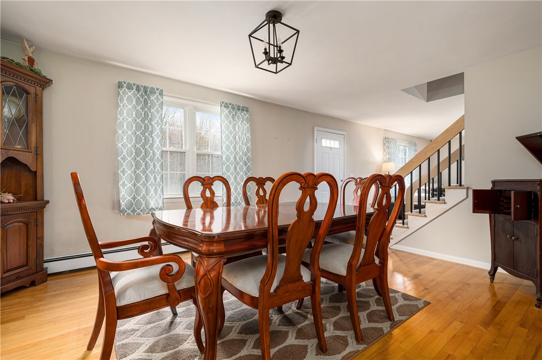 2460 Mendon Road Cumberland, RI 02864 - Photo 6 of 31