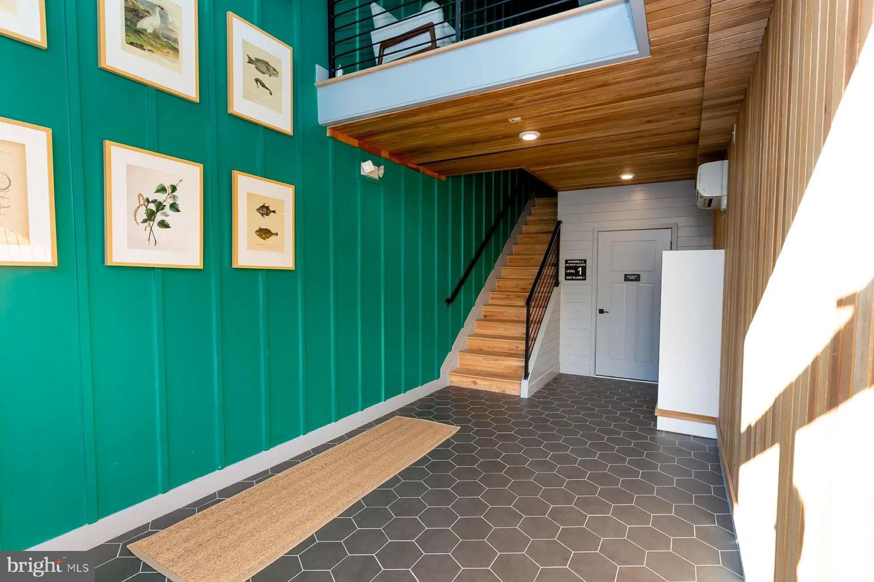 1742 Fleet Street, Unit 301 Baltimore, MD 21231 - Photo 18 of 20 a view of a backyard