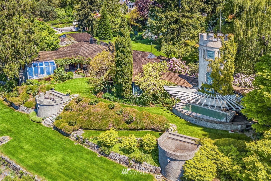 Undisclosed Address Bellevue, WA 98004 - Photo 11 of 25