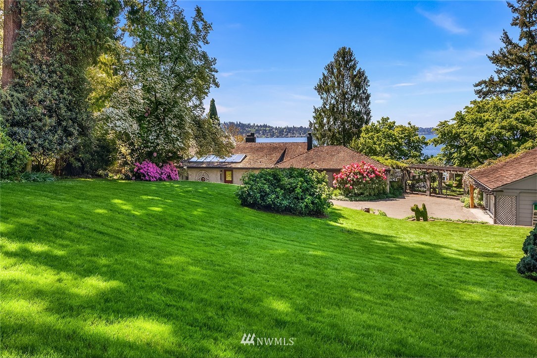 Undisclosed Address Bellevue, WA 98004 - Photo 10 of 25