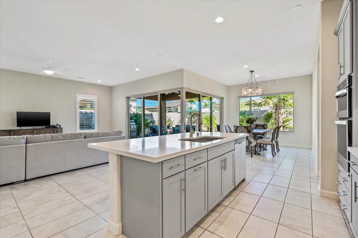 118 Prosecco Rancho Mirage, CA 92270 - Photo 16 of 57 10-118 Prosecco -23