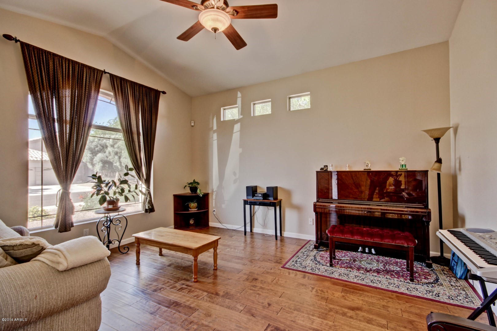 6240 West Post Road Chandler, AZ 85226 - Photo 4 of 41 Post (5)