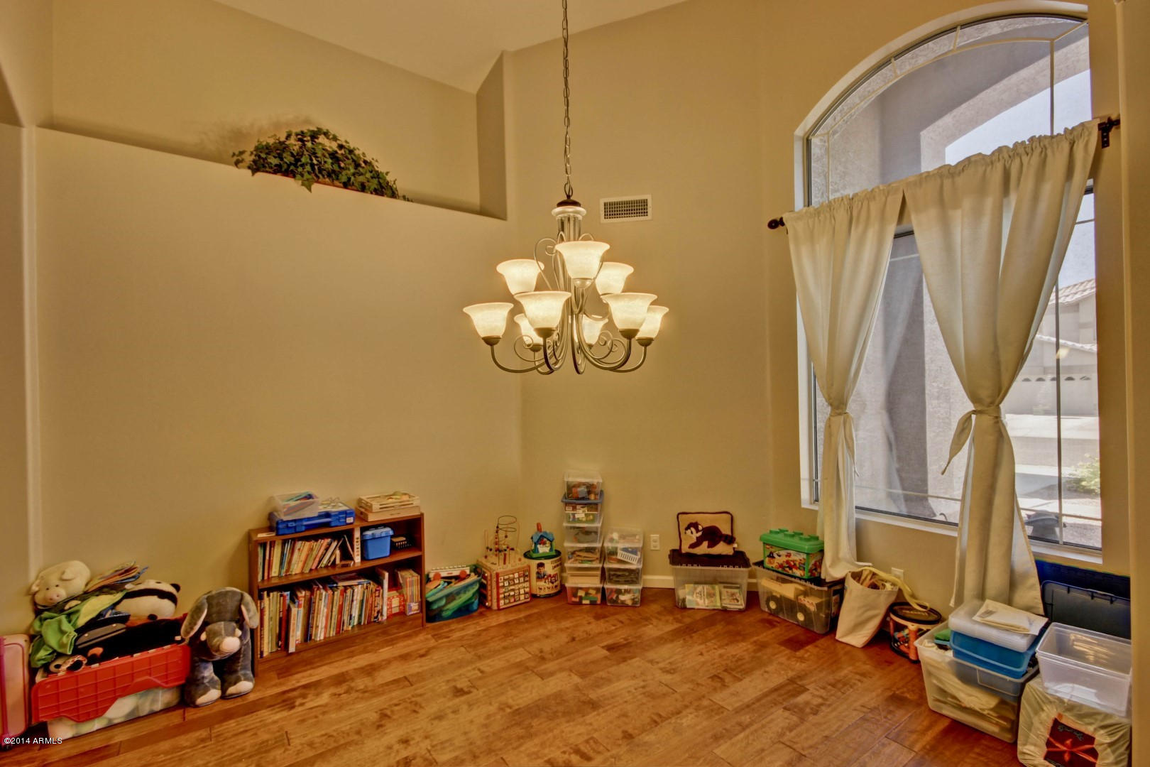 6240 West Post Road Chandler, AZ 85226 - Photo 5 of 41 Post (6)