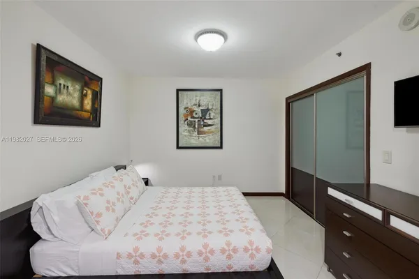 $5,000 | 1830 South Ocean Drive, Unit 3909, Hallandale Beach, FL 33009