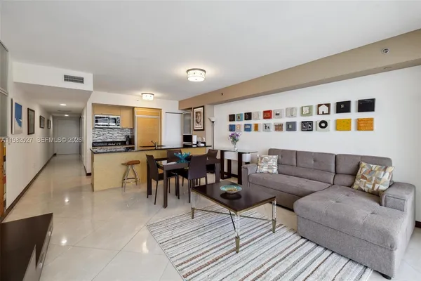 $5,000 | 1830 South Ocean Drive, Unit 3909, Hallandale Beach, FL 33009
