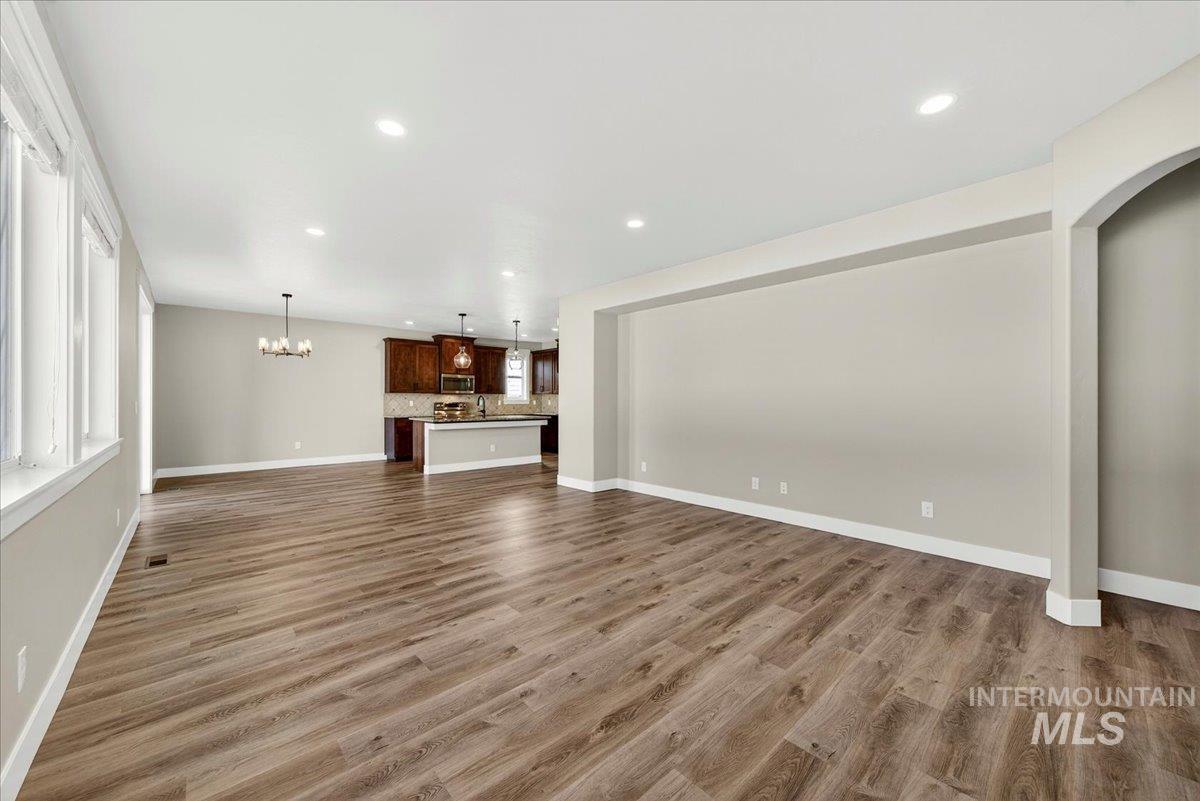 1289 West Christopher Drive Meridian, ID 83642 - Photo 19 of 50