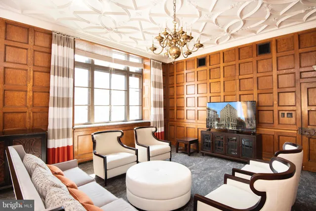 $1,695 | 114 East Lexington Street, Unit 2BR, Baltimore, MD 21202