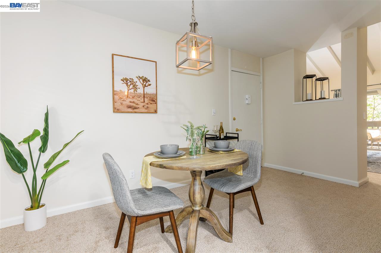 2734 Oak Road, Unit 110 Walnut Creek, CA 94597 - Photo 11 of 23