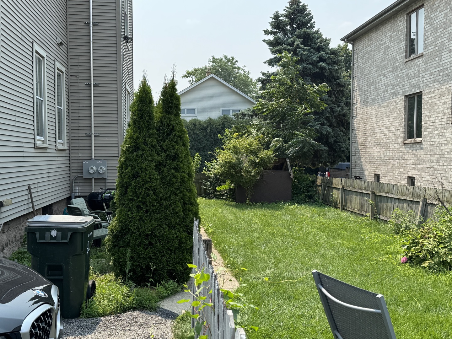 116 East Quincy Street, Unit 1 Riverside, IL 60546 - Photo 9 of 10 a view of a garden with plants