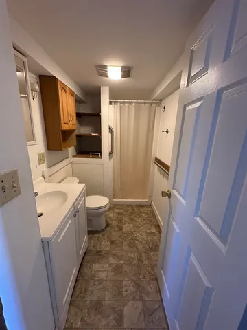 $1,700 | 1889 Highway 30, Unit 1, Townshend, VT 05353