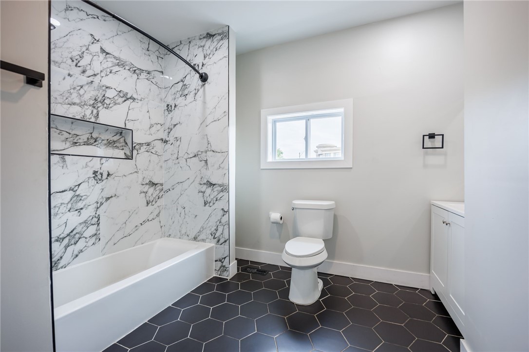 184 Alexander Street Rochester, NY 14607 - Photo 5 of 36