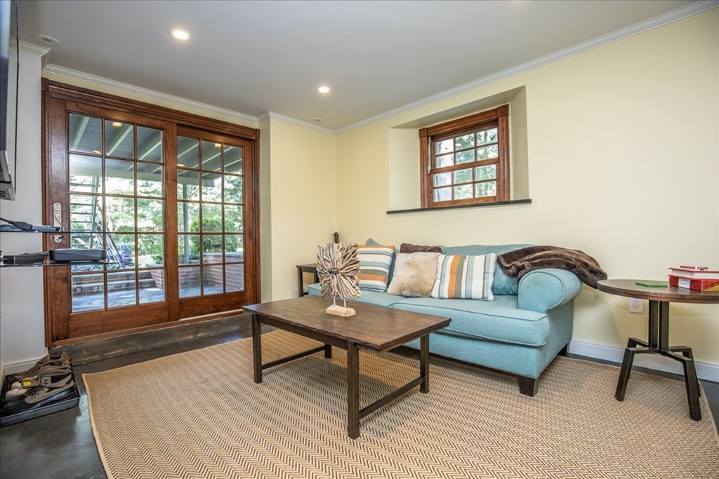 92 Greenwood Road Andover, MA 01810 - Photo 25 of 36 Gallery Image 25