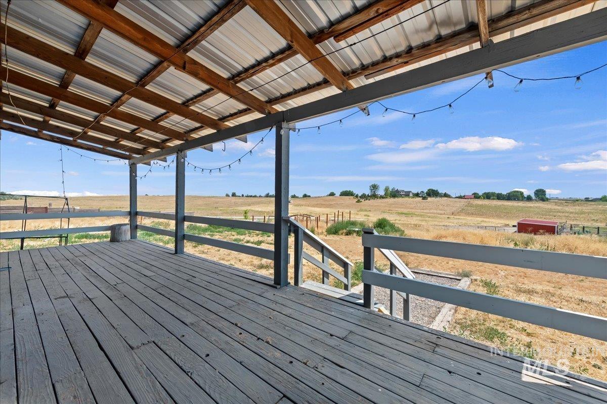 14490-14492 Sand Hollow Road Caldwell, ID 83607 - Photo 14 of 50 Large Covered Deck