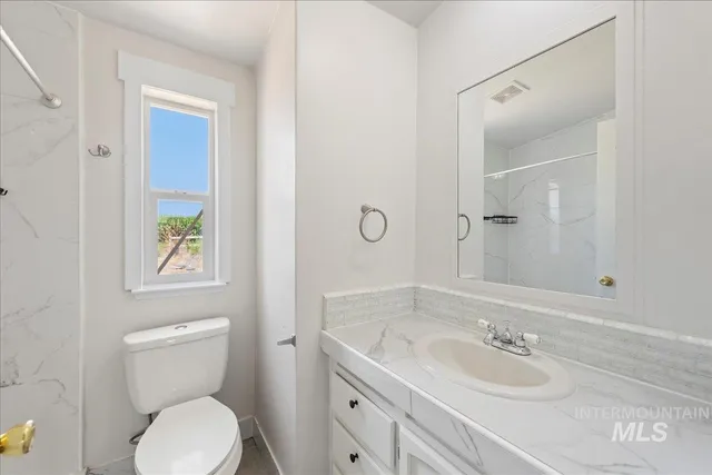 $599,000 | 14490-14492 Sand Hollow Road, Caldwell, ID 83607