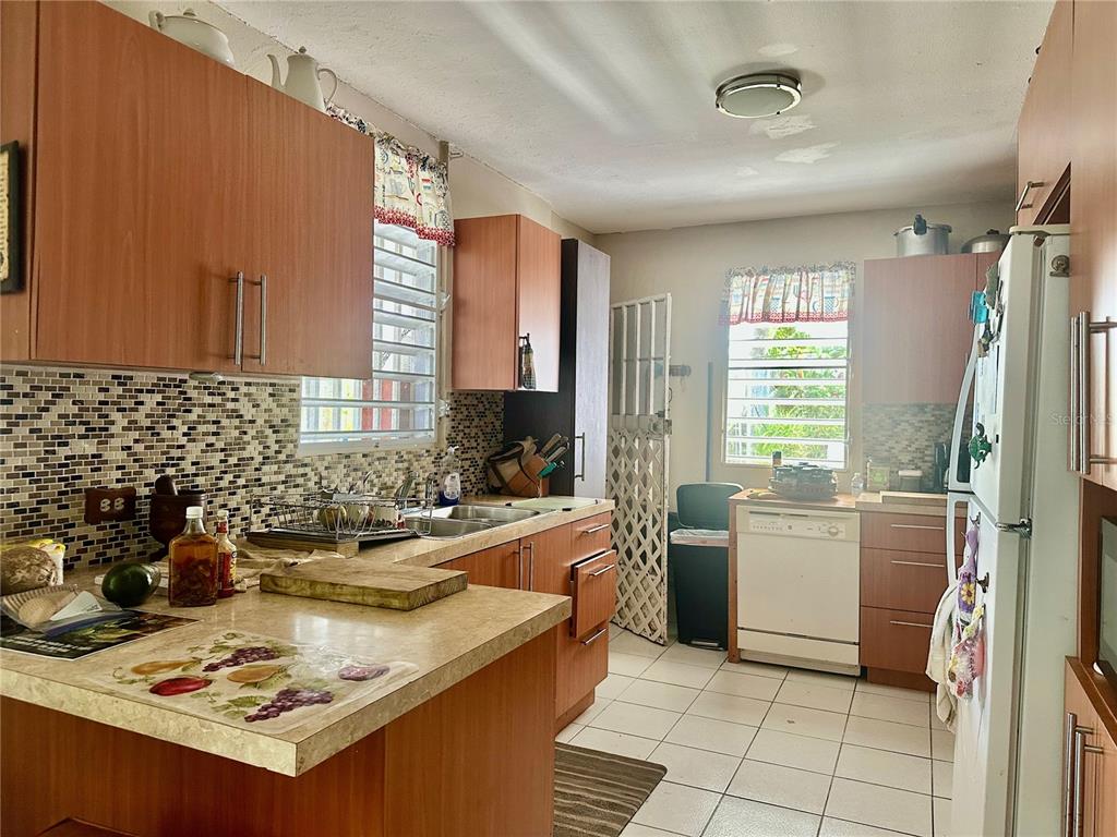 8 Calle 8 Final Rio Grande, PR 00745 - Photo 13 of 27